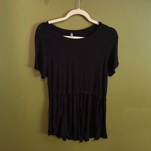 Acting Pro black peplum flowy top size S